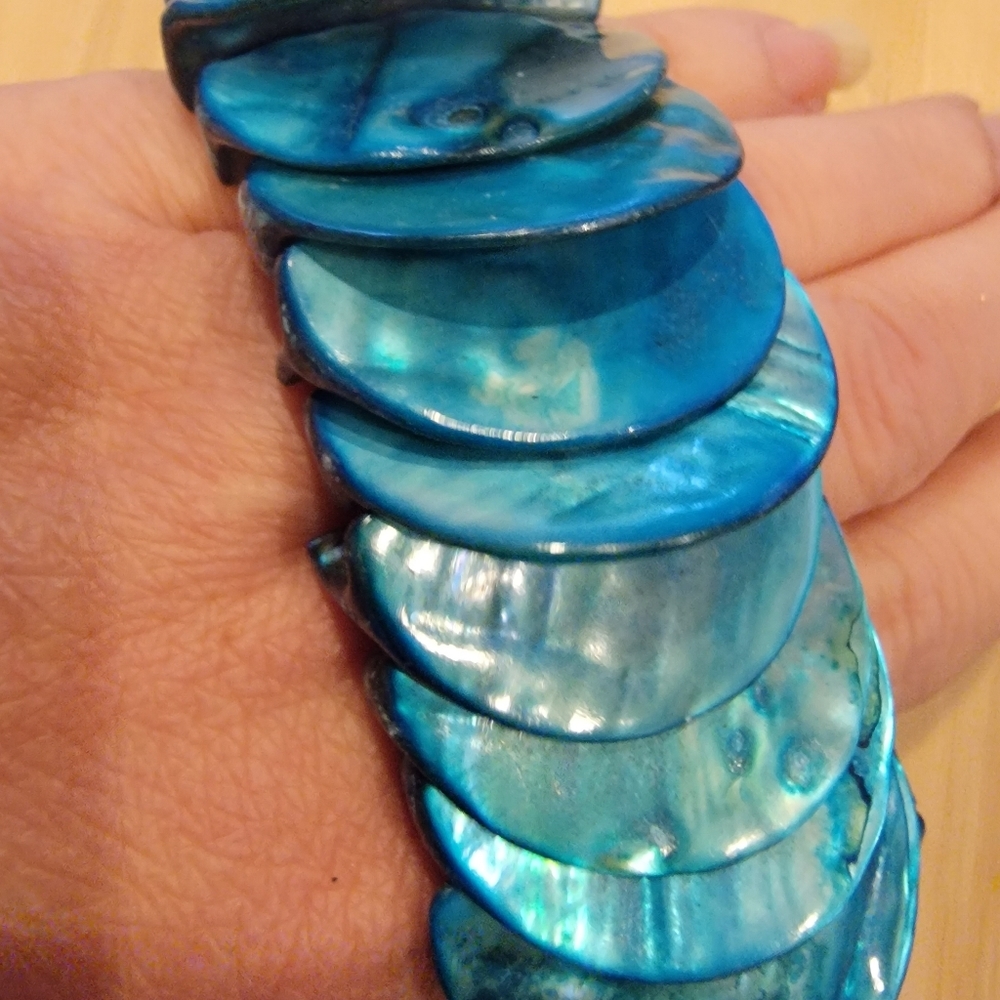 Blue Shell Bracelet - Picture 6 of 6